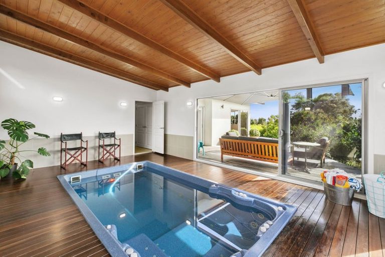 Photo of property in 296 Plymouth Road, Koru, New Plymouth, 4374