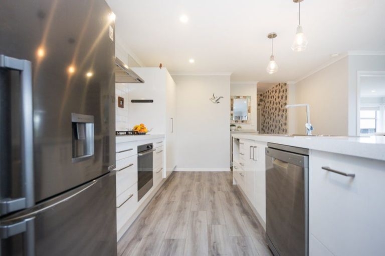 Photo of property in 18 Accolade Street, Maewa, Feilding, 4702
