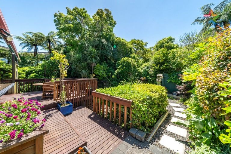 Photo of property in 25b City View Grove, Harbour View, Lower Hutt, 5010