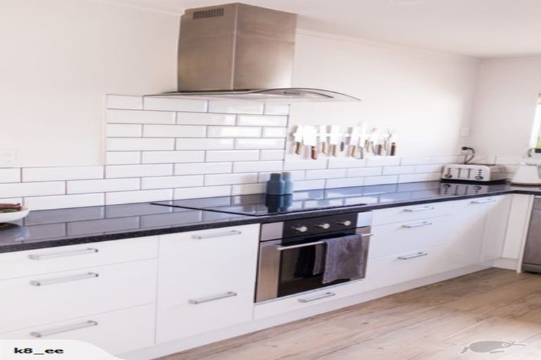 Photo of property in 52 Gloucester Road, Mount Maunganui, 3116