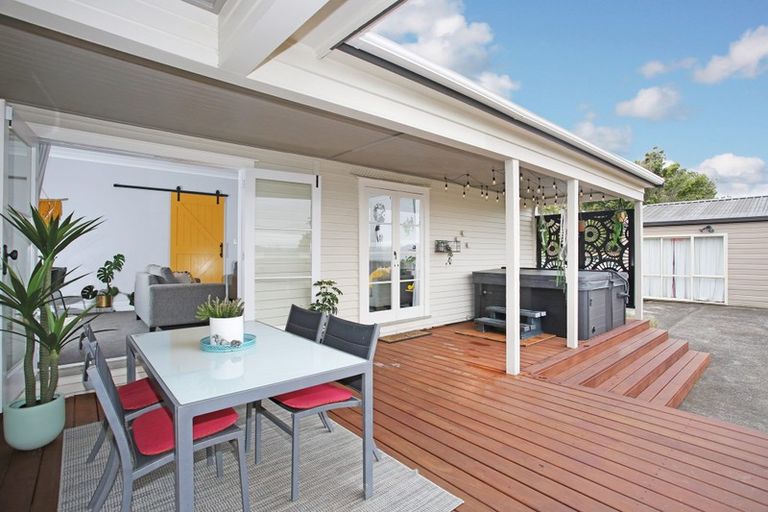 Photo of property in 74 Ponga Road, Opaheke, Papakura, 2584