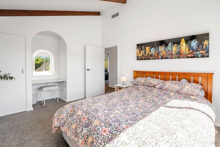 Photo of property in 12 Banks Place, Rangiora, 7400