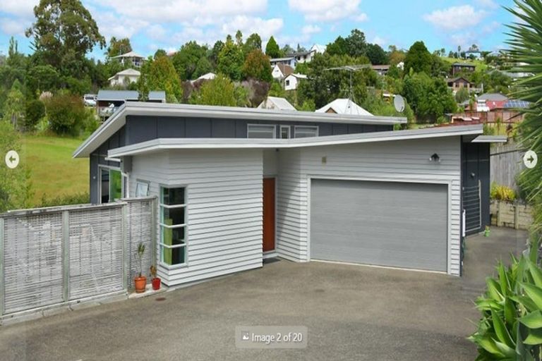 Photo of property in 117 Roberta Crescent, Orewa, 0931