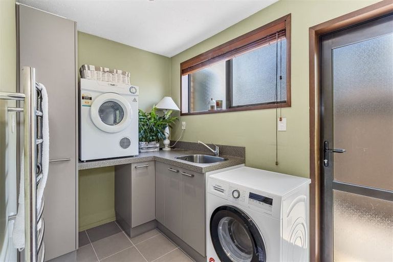 Photo of property in 15 Crosdale Place, Burnside, Christchurch, 8042