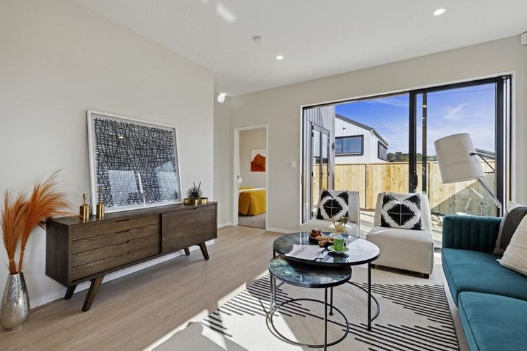 Photo of property in 44 Horokaka Street, Massey, Auckland, 0614