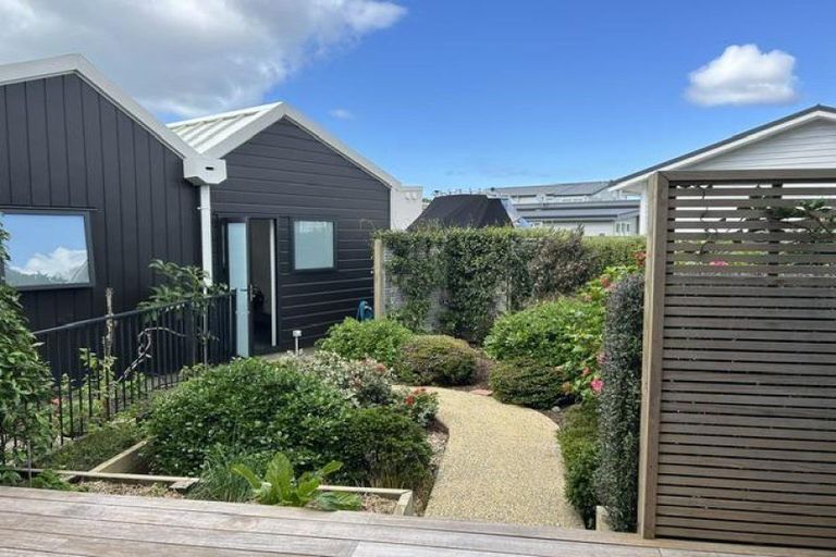 Photo of property in 14 Boathouse Bay Lane, Snells Beach, 0920