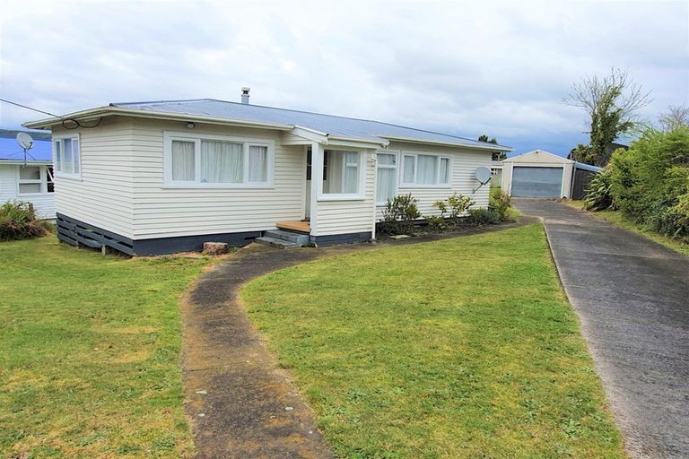 Photo of property in 19 Manuka Terrace, Mangakino, 3421