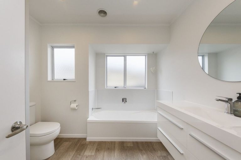 Photo of property in 25 Dalfield Place, Highbury, Palmerston North, 4412