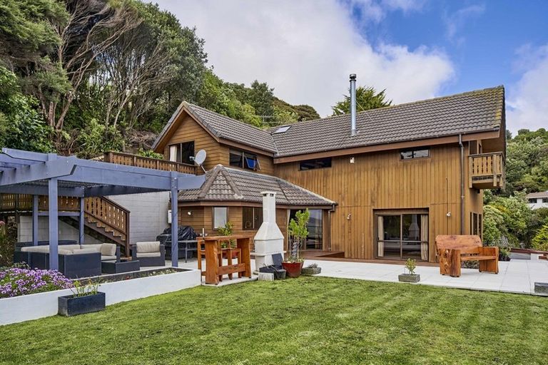 Photo of property in 114 Pope Street, Camborne, Porirua, 5026