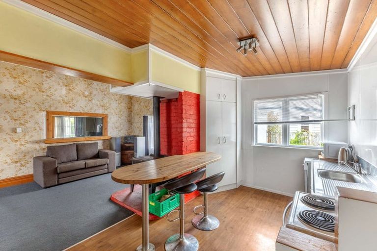 Photo of property in 37 Brookes Street, Inglewood, 4330