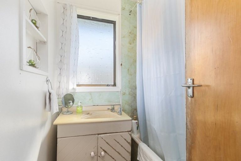 Photo of property in 19 Thirlmere Street, Wainuiomata, Lower Hutt, 5014