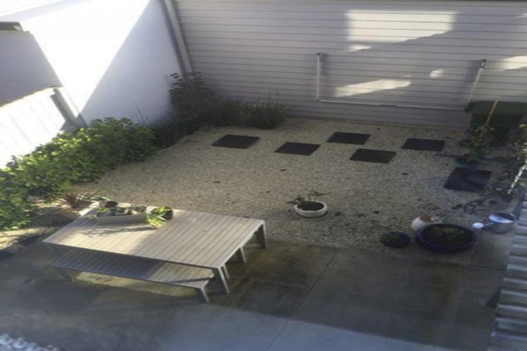 Photo of property in 42 Kuaka Drive, Takanini, 2112