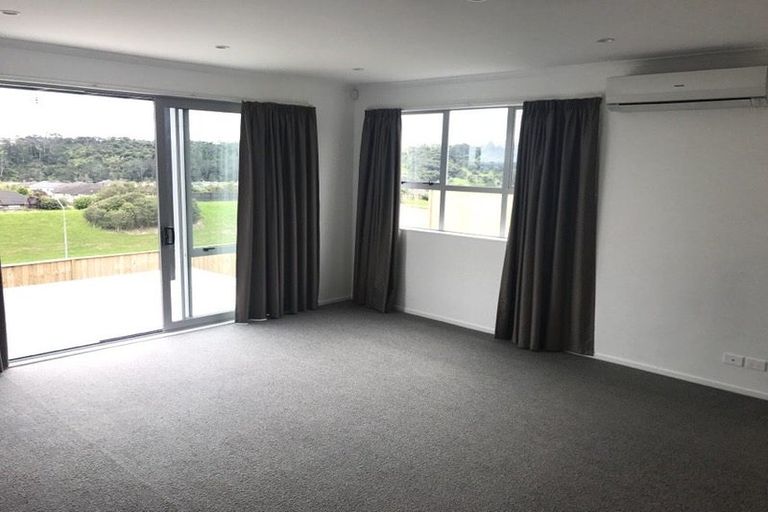 Photo of property in 101 Mackay Drive, Greenhithe, Auckland, 0632