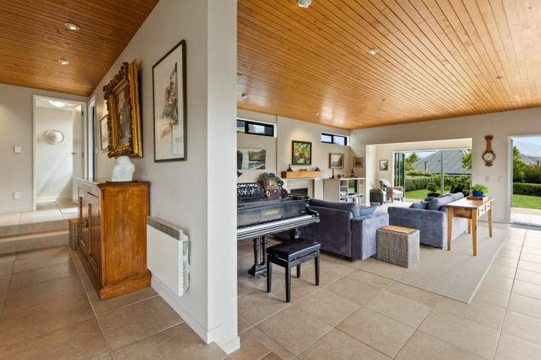 Photo of property in 18 Smith Street, Akaroa, 7520