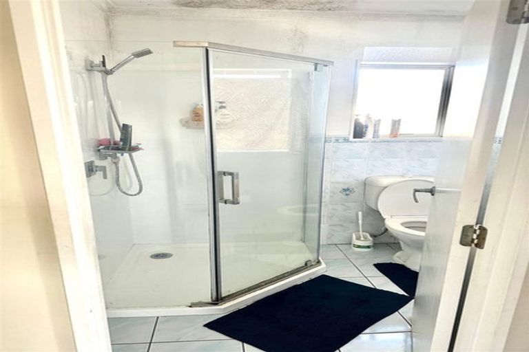 Photo of property in 1/36a Kenderdine Road, Papatoetoe, Auckland, 2025