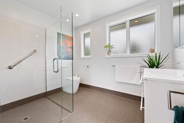 Photo of property in 1 Wilton Street, Omakau, 9376