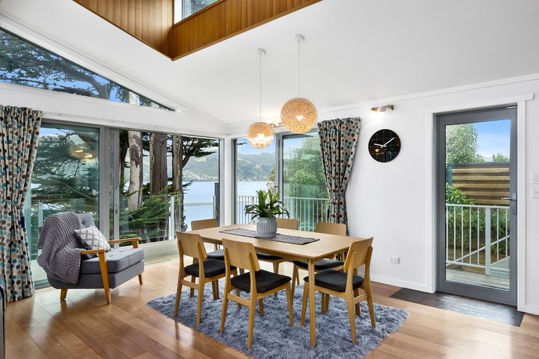 Photo of property in 14 Bewley Avenue, Macandrew Bay, Dunedin, 9014