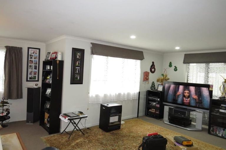 Photo of property in 631a Queen Street East, Levin, 5510