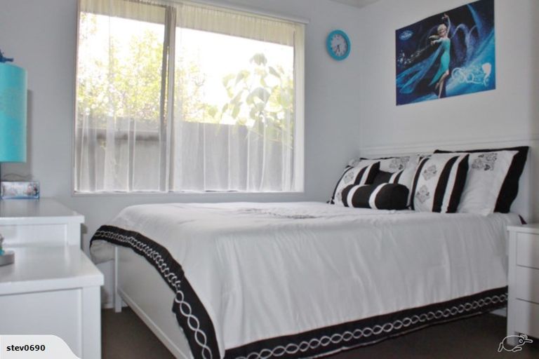 Photo of property in 2/46 Hollyford Avenue, Bryndwr, Christchurch, 8053