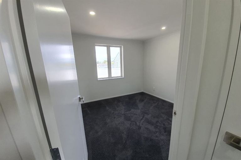 Photo of property in 11 Warbler Crescent, Papakura, 2110
