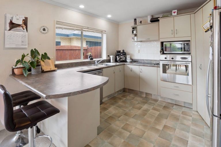 Photo of property in 14b Rosberg Place, Mount Maunganui, 3116