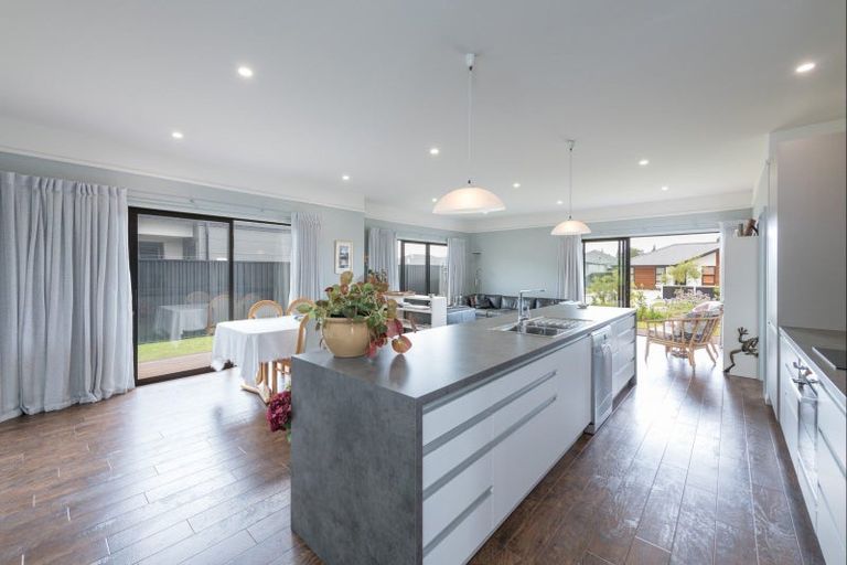 Photo of property in 16 Tana Pukekohatu Avenue, Motueka, 7120