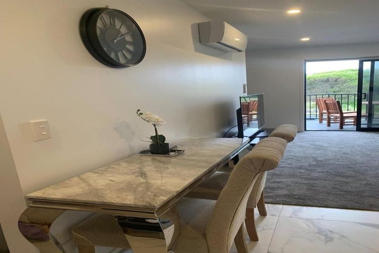 Photo of property in 9/232 Marine Parade, New Brighton, Christchurch, 8061