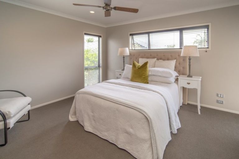 Photo of property in 18 Phoenicia Court, The Gardens, Auckland, 2105