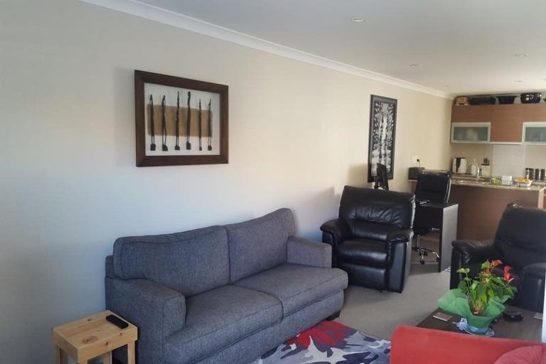 Photo of property in 2/46 Carlos Drive, Flat Bush, Auckland, 2016