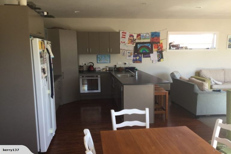 Photo of property in 27 Wades Avenue, Saint Martins, Christchurch, 8022