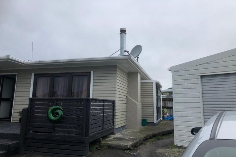 Photo of property in 14 Totara Street, Otaki, 5512