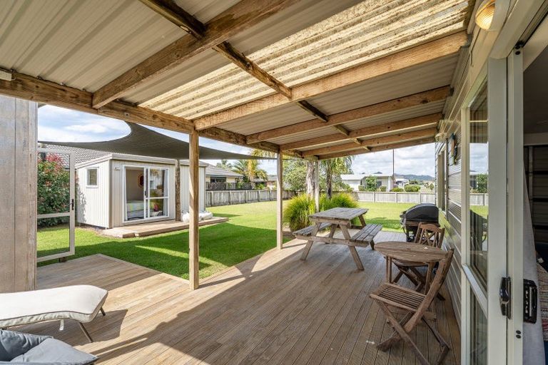 Photo of property in 26 Wells Place, Whitianga, 3510