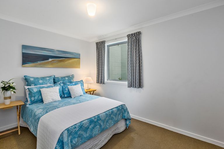 Photo of property in 14 Bewley Avenue, Macandrew Bay, Dunedin, 9014