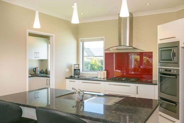 Photo of property in 44a Ainslee Street, Highlands Park, New Plymouth, 4312