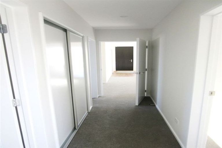 Photo of property in 26 Mount Creighton Crescent, Wanaka, 9305