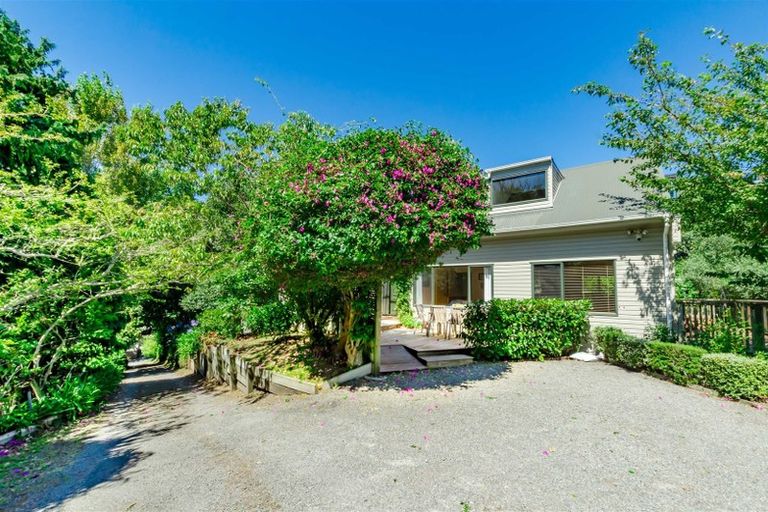 Photo of property in 30 Dell Road, Raumati South, Paraparaumu, 5032