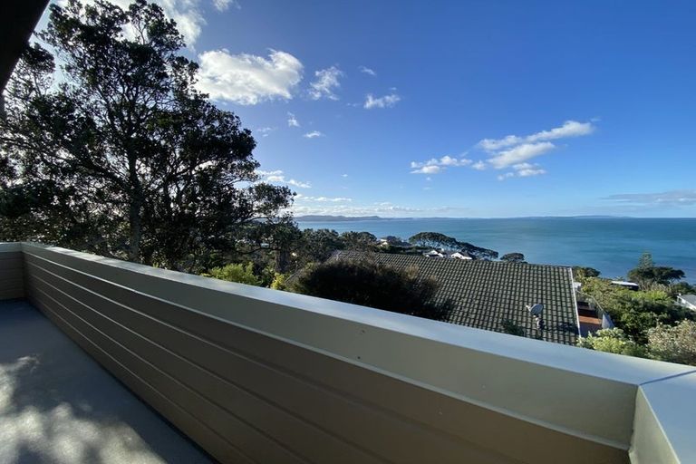 Photo of property in 33 Whale Cove, Stanmore Bay, Whangaparaoa, 0932