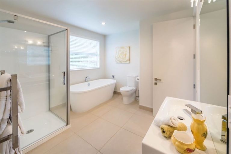 Photo of property in 132 Mcdrurys Road, Halswell, Christchurch, 7674