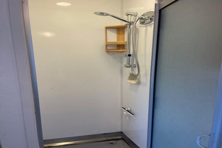 Photo of property in 1/90 Mountbatten Avenue, Hillcrest, Auckland, 0627