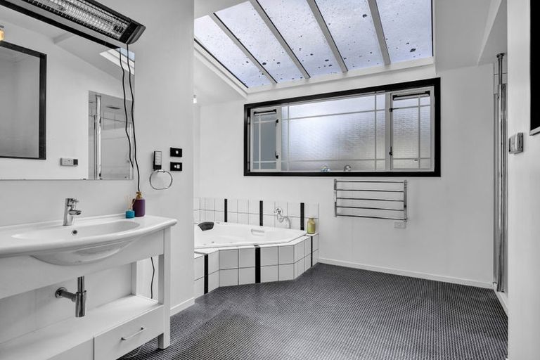 Photo of property in 39 Brookes Street, Inglewood, 4330