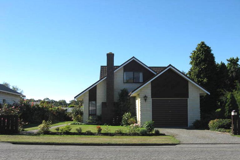 Photo of property in 1 Taylor Street, Geraldine, 7930