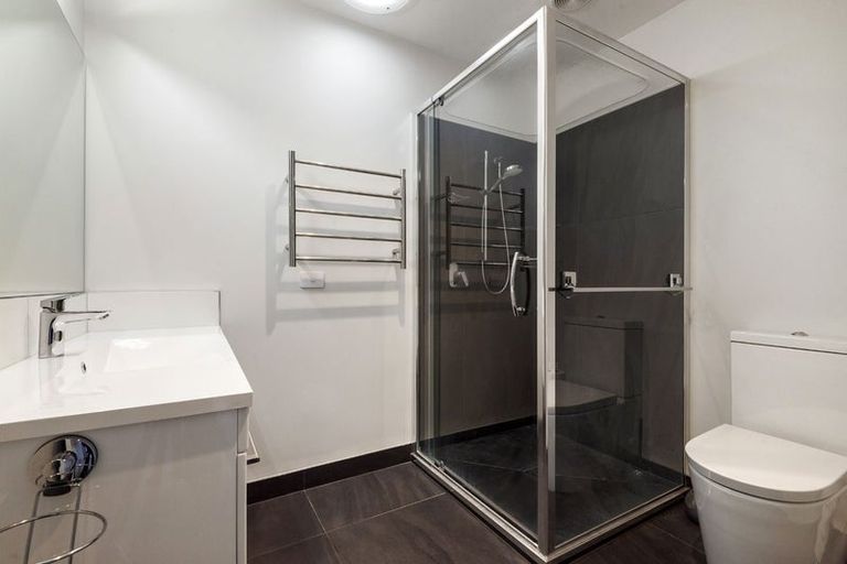 Photo of property in 15 Sunview Street, Silverdale, 0932