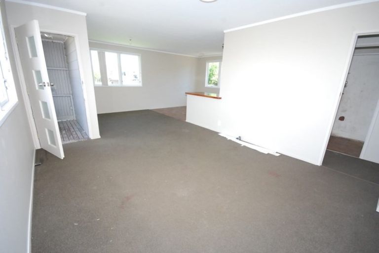 Photo of property in 6 Siska Place, Wattle Downs, Auckland, 2103