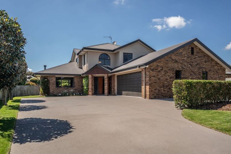 Photo of property in 8 Cooper Crescent, Cambridge, 3434