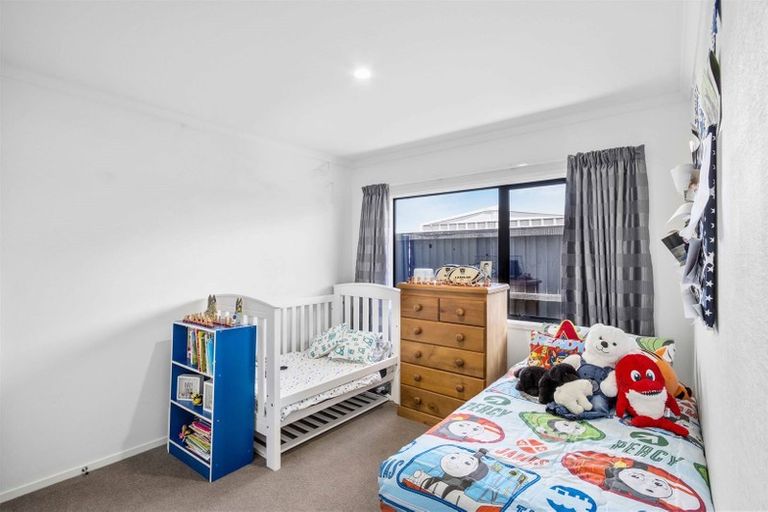 Photo of property in 16 Wootton Place, Kaiapoi, 7630