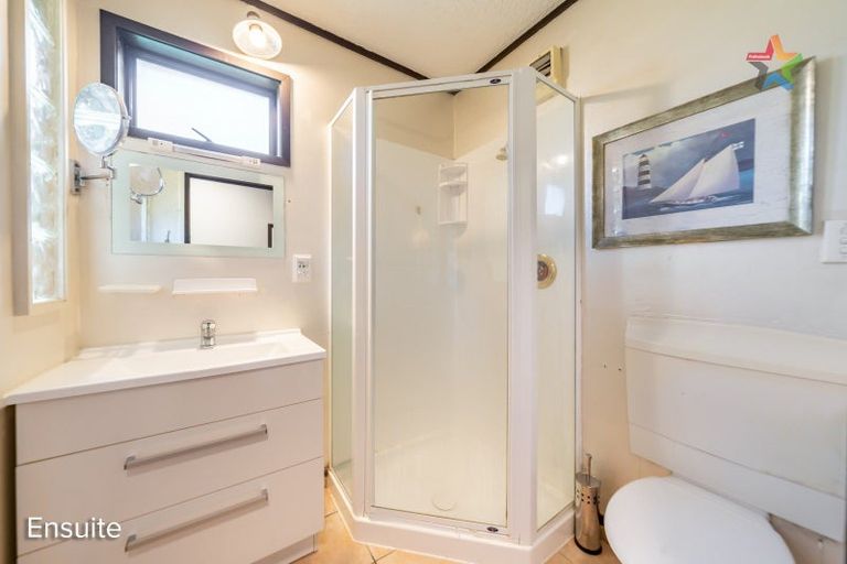 Photo of property in 25b City View Grove, Harbour View, Lower Hutt, 5010