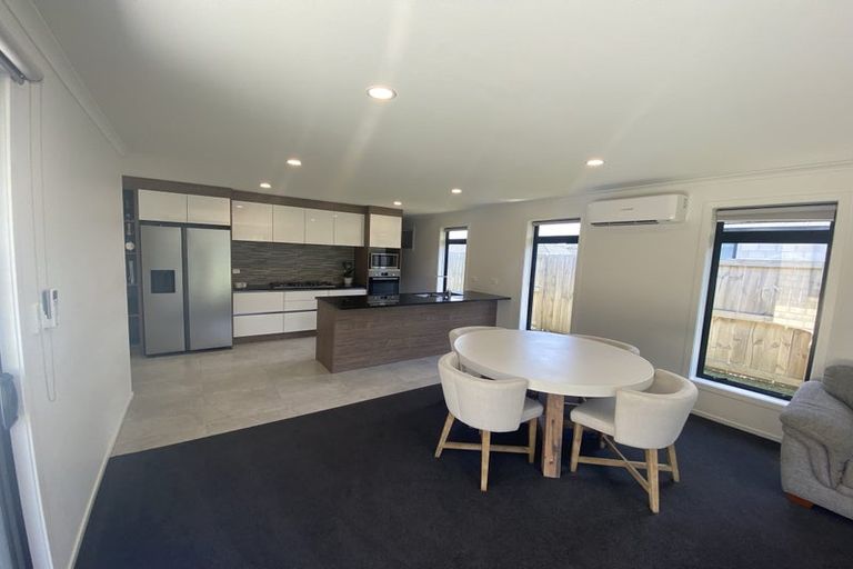 Photo of property in 22 Arahi Place, Rototuna North, Hamilton, 3210