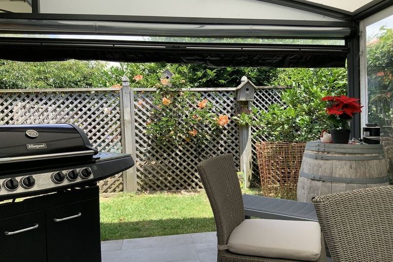 Photo of property in 40 Lakeside Drive, Orewa, 0931