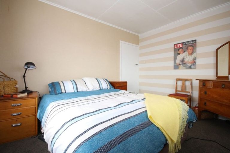 Photo of property in 246f Marine Parade, Bluff, 9814