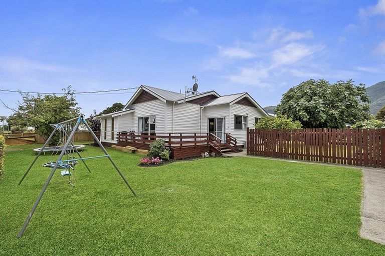 Photo of property in 28 Stirling Street, Te Aroha, 3320